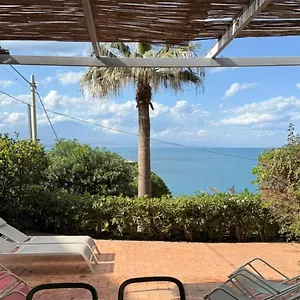 Tambu A Mare , Augusta Italie